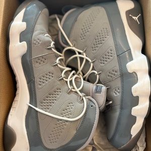 Nike Air Jordan Retro 9 Cool Grey